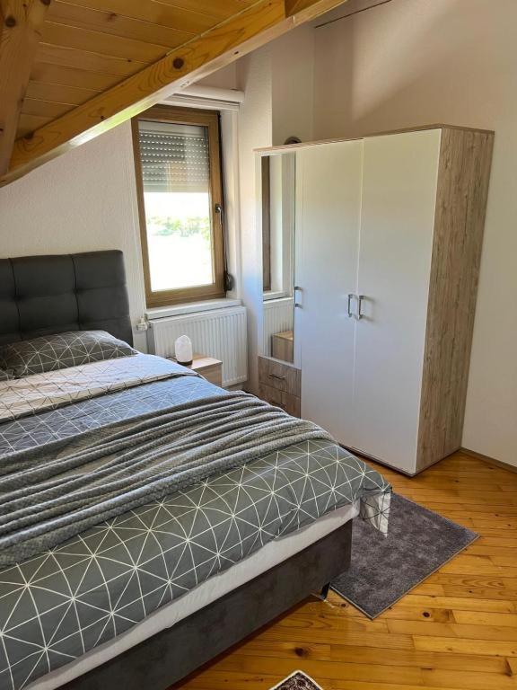 Teal Apartments Bihac Bagian luar foto