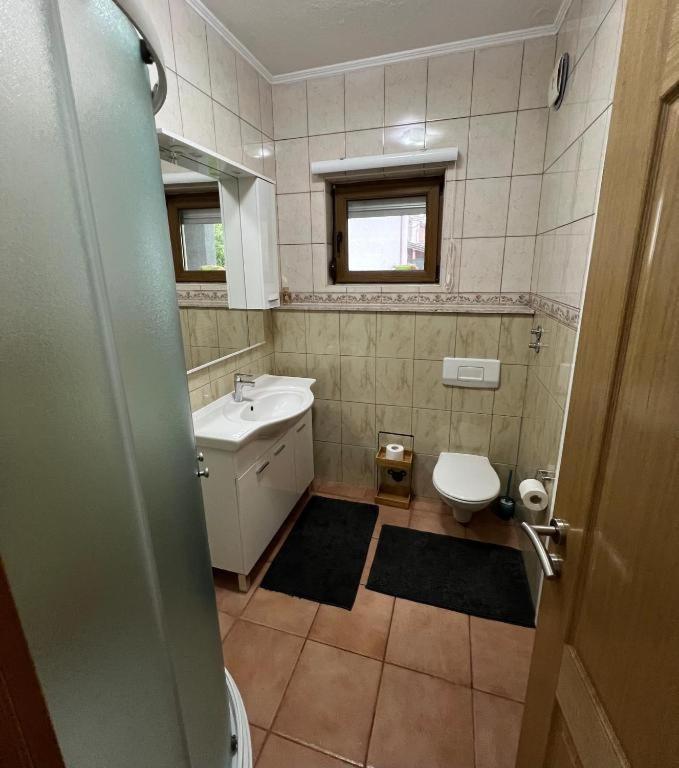 Teal Apartments Bihac Bagian luar foto